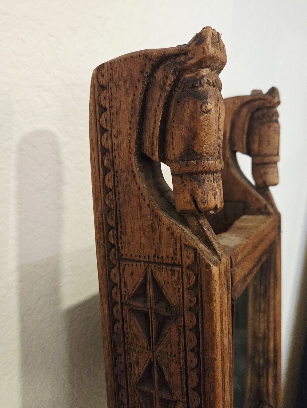 Vintage Antique Handmade Carved Teak Horsehead Rustic Wooden Barber Mirror Rare - Picture 2 of 13